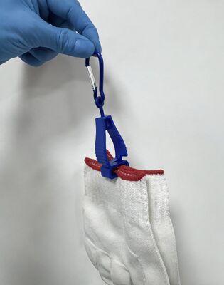 Wholesale Custom Glove Holder Colorful Portable Safety Plastic Glove Clip Promotional & Business Gifts